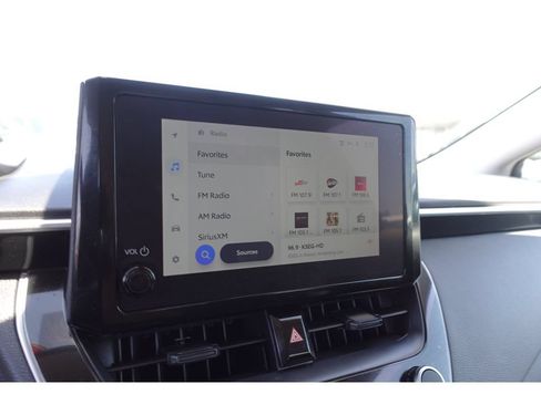 Certified 2025 Toyota Corolla LE FWD image 17