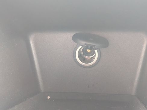 Used 2017 Chevrolet Equinox LT w/ Convenience Package FWD image 24