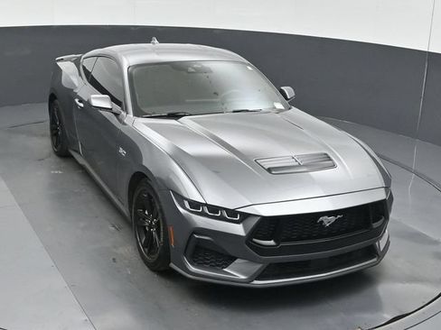 Used 2024 Ford Mustang GT RWD image 39