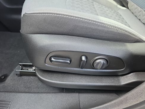 Used 2024 Chevrolet Equinox LS w/ LS Convenience Package FWD image 15