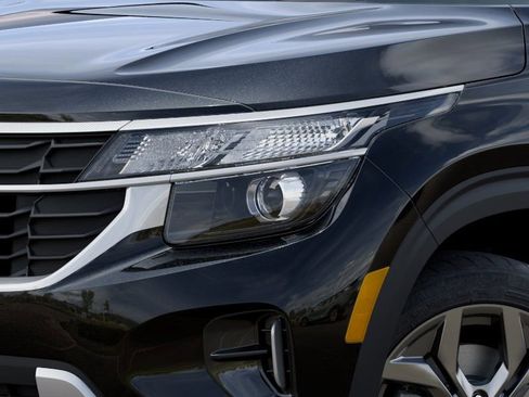 New 2026 Kia Seltos LX image 10