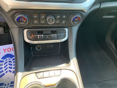 Used 2023 GMC Acadia SLE w/ Driver Convenience Package AWD/4WD image 18
