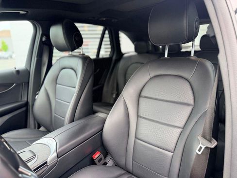 Used 2022 Mercedes-Benz GLC 300 4MATIC image 10