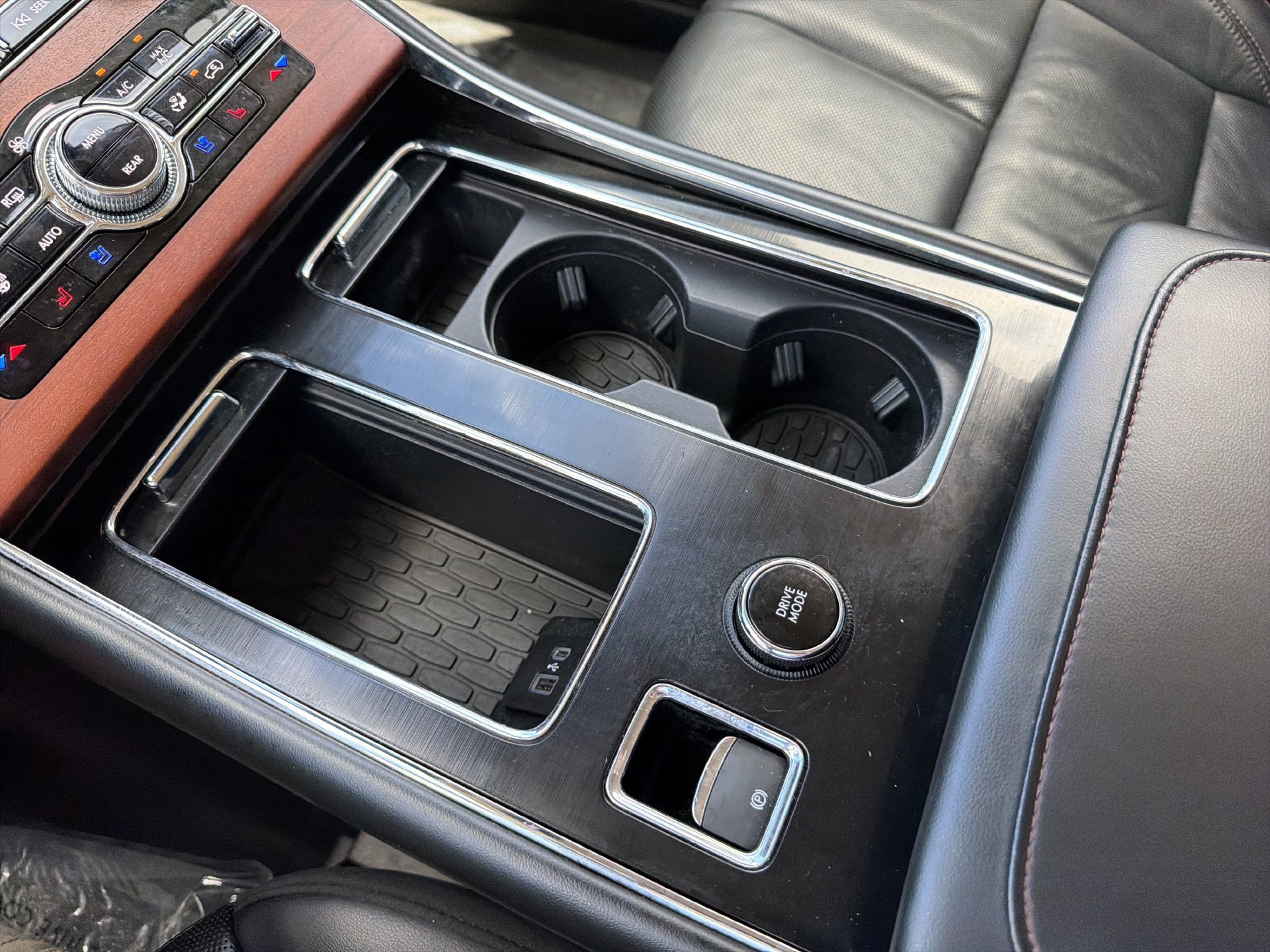 Used 2021 Lincoln Aviator Reserve w/ Equipment Group 201A AWD/4WD image 32