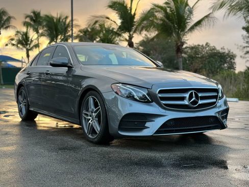 Used 2018 Mercedes-Benz E 300 image 4