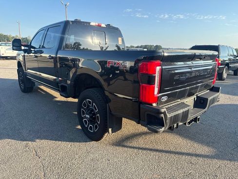 Used 2025 Ford F250 Platinum AWD/4WD image 3