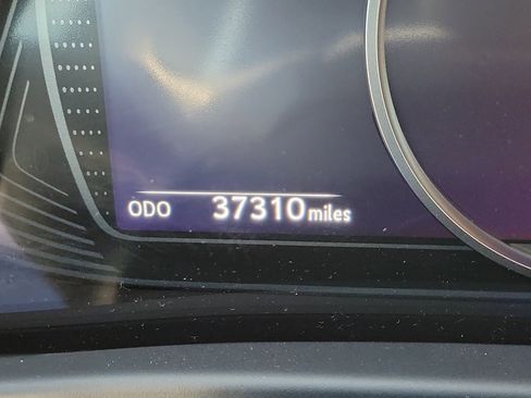 Used 2022 Lexus UX 200 UX 200 w/ Accessory Package (Z2) image 19