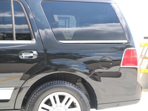 Used 2014 Lincoln Navigator 2WD image 69