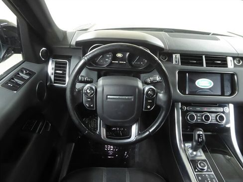 Used 2014 Land Rover Range Rover Sport HSE image 9