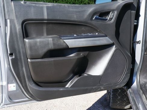 Used 2021 Chevrolet Colorado ZR2 w/ ZR2 Dusk Special Edition image 15