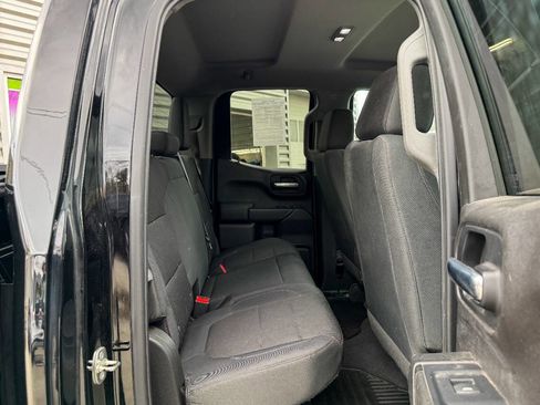 Used 2019 Chevrolet Silverado 1500 Custom w/ Custom Value Package image 14