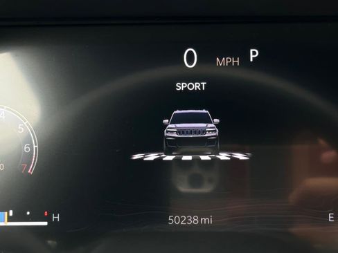 Used 2024 Jeep Grand Cherokee L Limited w/ Luxury Tech Group II image 38