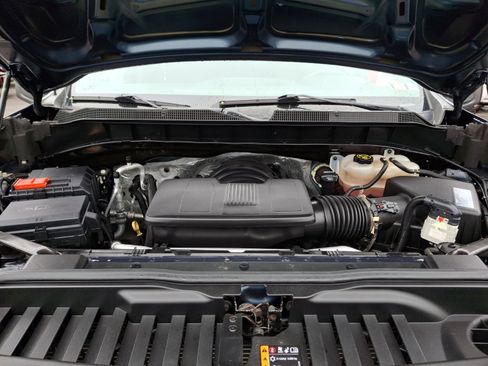 Used 2020 Chevrolet Silverado 1500 Custom Trail Boss w/ Custom Convenience Package AWD/4WD image 27