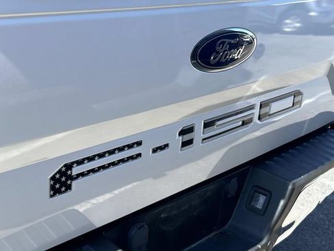 Used 2018 Ford F150 Lariat w/ Equipment Group 502A Luxury image 6