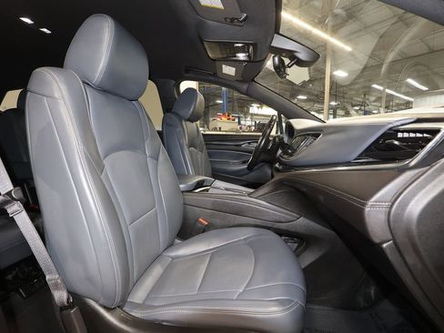 Used 2024 Buick Enclave Premium image 28
