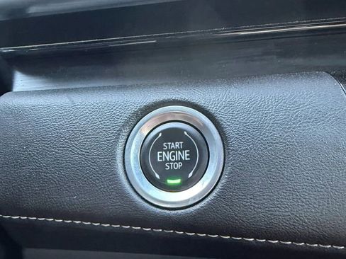 Used 2021 Cadillac Escalade Luxury RWD image 32
