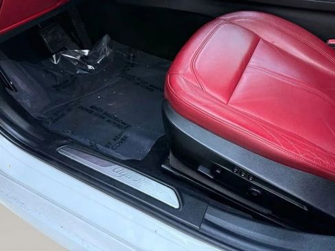 Used 2017 Alfa Romeo Giulia RWD image 9