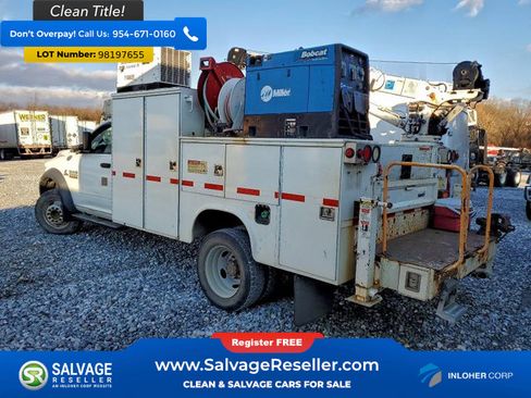 Used 2013 RAM 5500 Tradesman image 3