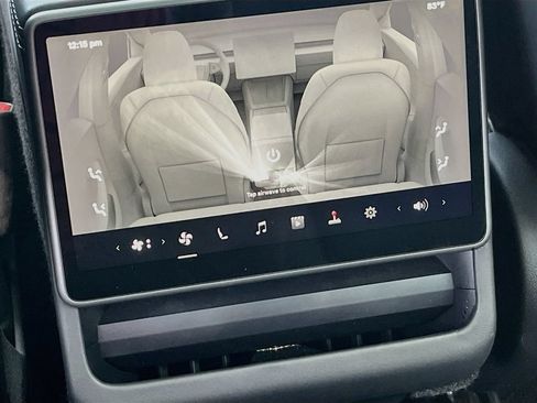 Used 2025 Tesla Model 3 Long Range AWD/4WD image 25