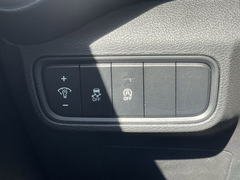 Used 2023 Kia Soul LX w/ LX Technology Package image 29