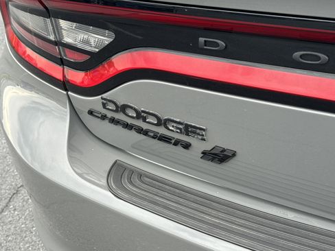 Used 2023 Dodge Charger SXT w/ Blacktop Package AWD/4WD image 28