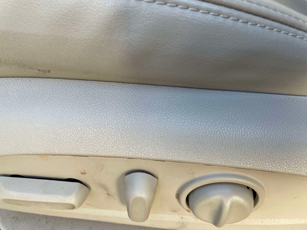 Used 2021 Buick Enclave Essence FWD image 22