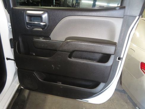 Used 2017 GMC Sierra 3500 2WD Crew Cab w/ Sierra Convenience Package image 28