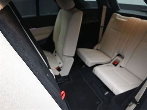 Used 2023 Mercedes-Benz GLE 350 4MATIC image 23