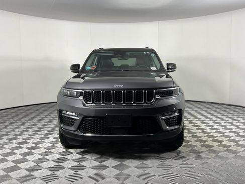 Used 2022 Jeep Grand Cherokee Limited image 11