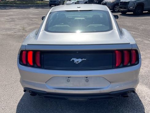 Used 2020 Ford Mustang Premium RWD image 4