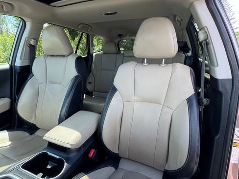 Used 2021 Subaru Outback Limited w/ Popular Package #2 AWD/4WD image 35