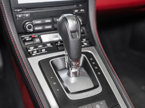 Used 2024 Porsche 718 Boxster GTS RWD image 34