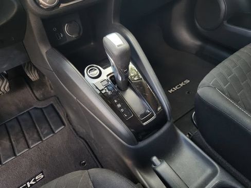Used 2022 Nissan Kicks S FWD image 19