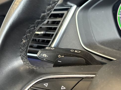 Used 2021 Audi Q5 e Prestige w/ Prestige Package image 33