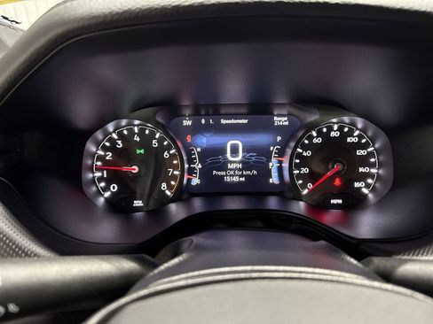 Used 2025 Jeep Compass Latitude w/ Altitude Special Edition image 11