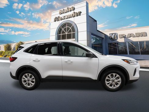 Used 2025 Ford Escape Active image 2