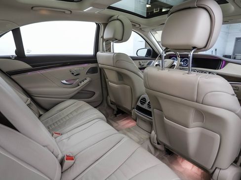 Used 2017 Mercedes-Benz S 550 4MATIC Sedan image 25