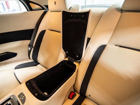 Used 2017 Rolls-Royce Wraith image 56