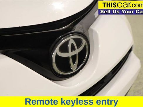 Used 2017 Toyota RAV4 XLE image 11
