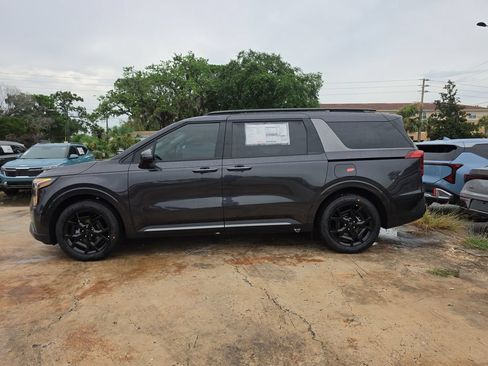 New 2026 Kia Carnival SX w/ SX Dark Edition Package FWD image 5