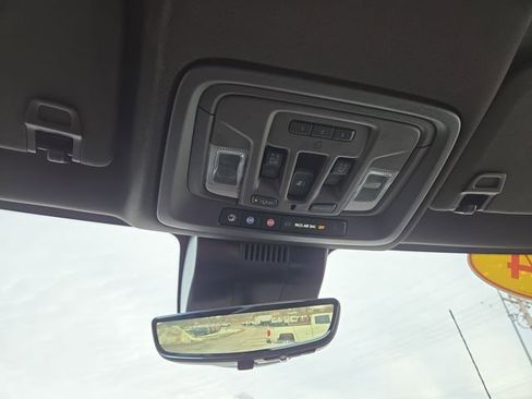 Used 2024 GMC Sierra 2500 Denali w/ Denali Reserve Package image 30