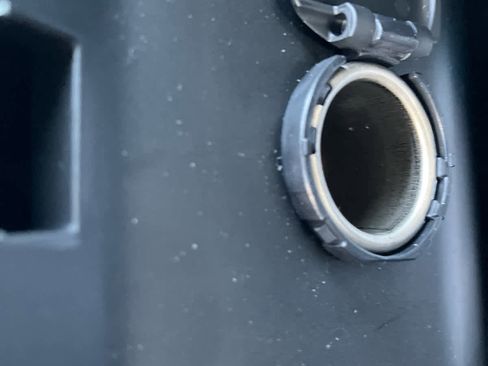 Used 2025 Toyota Camry SE image 29