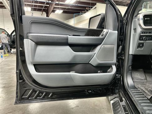 Used 2022 Ford F150 XLT w/ Equipment Group 302A High image 15