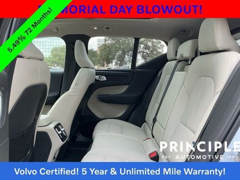 Certified 2024 Volvo XC40 B5 Ultimate w/ Protection Package Premier AWD/4WD image 34