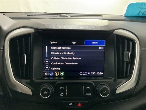 Used 2024 GMC Terrain SLT image 31