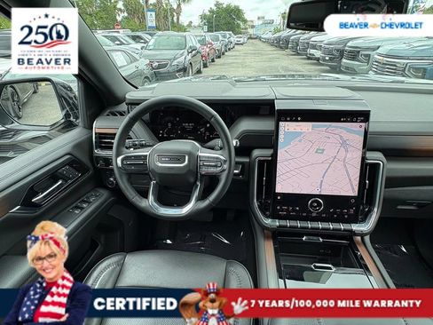 Used 2025 GMC Yukon Denali AWD/4WD image 16