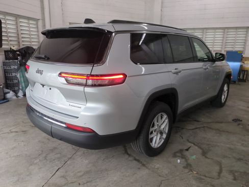 Certified 2023 Jeep Grand Cherokee L Laredo image 5