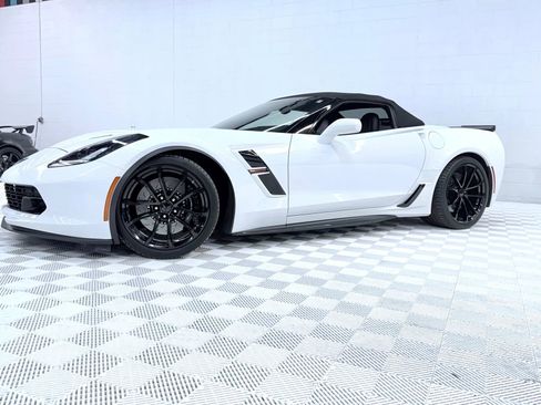 Used 2017 Chevrolet Corvette Grand Sport w/ Carbon Flash Badge Package image 39