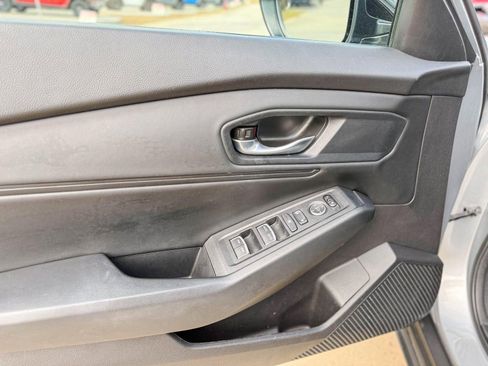 Used 2025 Honda Accord SE image 14