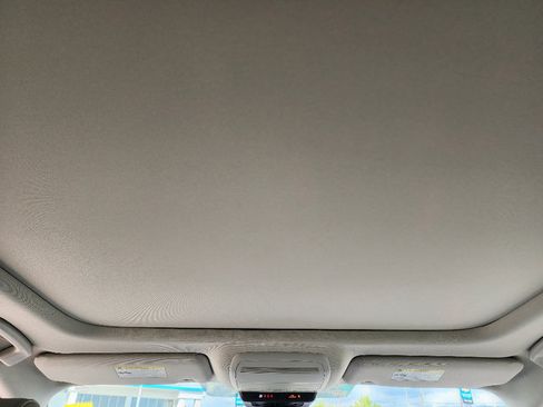 Certified 2025 MAZDA CX-70 Plug-In Hybrid w/ Premium Pkg image 19